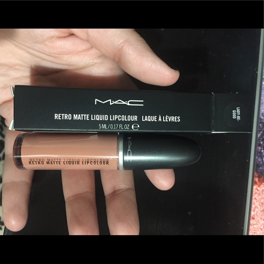 MAC liquid matte lip stick